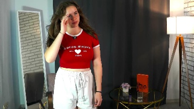AleenSavannah from France