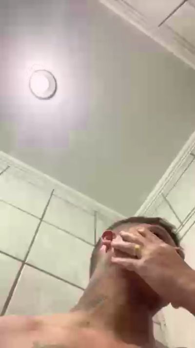 Bigodeloiro22 from Brazil