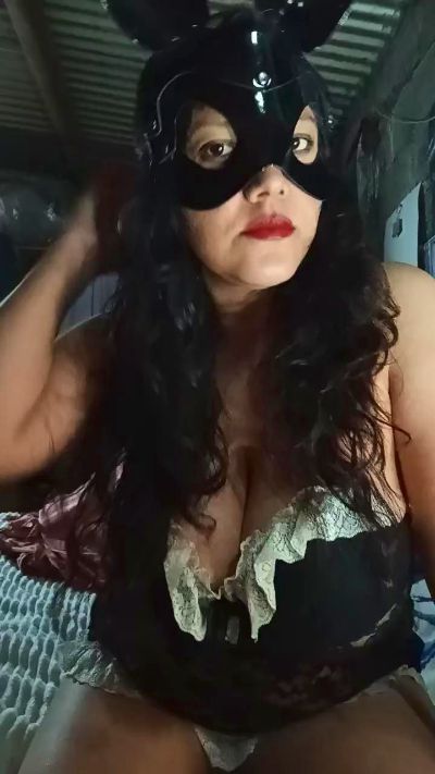 Bustyblack89 from Argentina