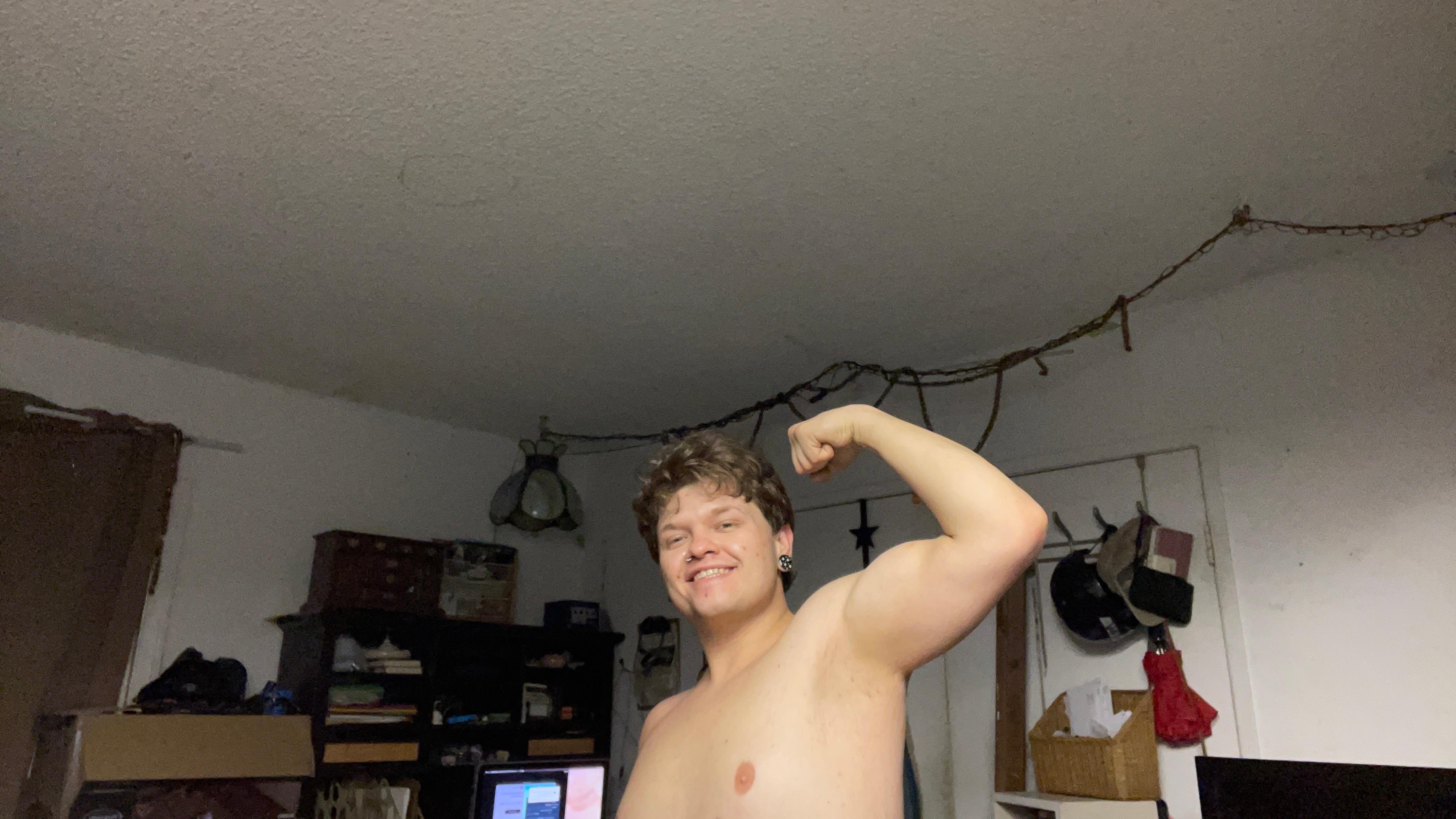 Fuckinoliver888 from United States