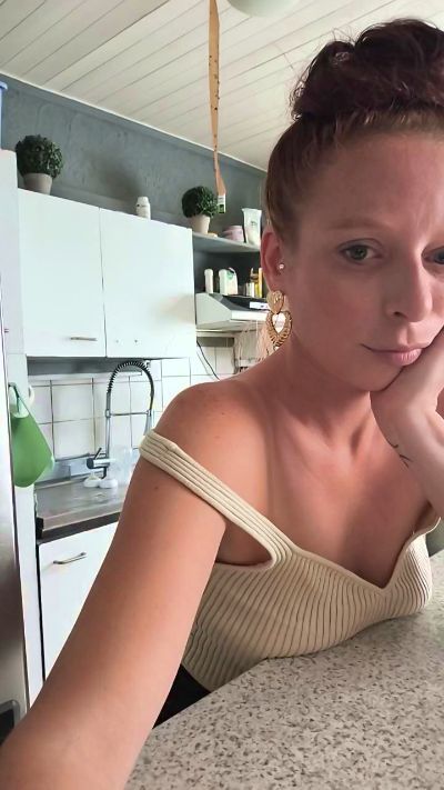 Kinkymom28x from Belgium
