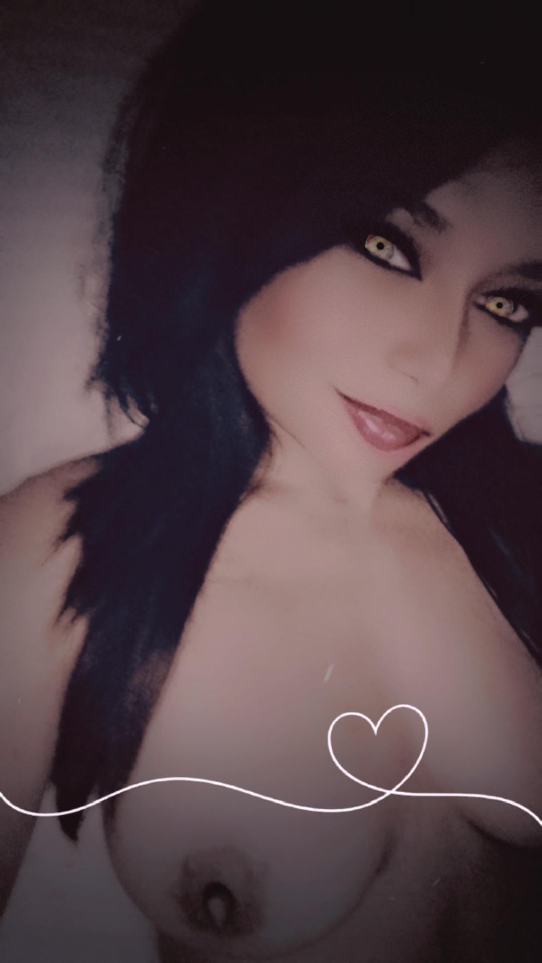 LiLBiT792 from United States