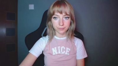 LuciaAdorable from United Kingdom
