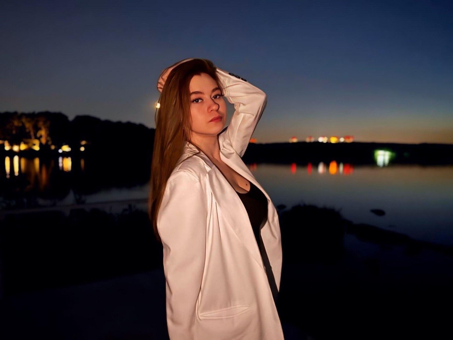 LynelleRamlall from France