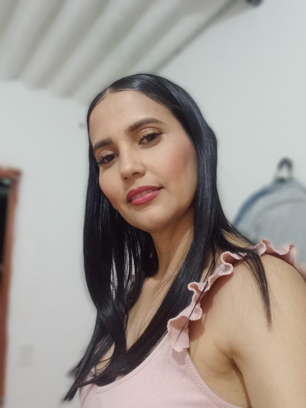 MilfMai from Colombia