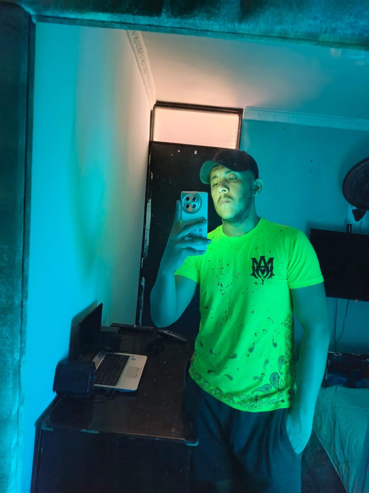 Misterjhons2 from United States