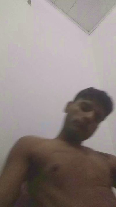 Raafaaaa3 from Brazil
