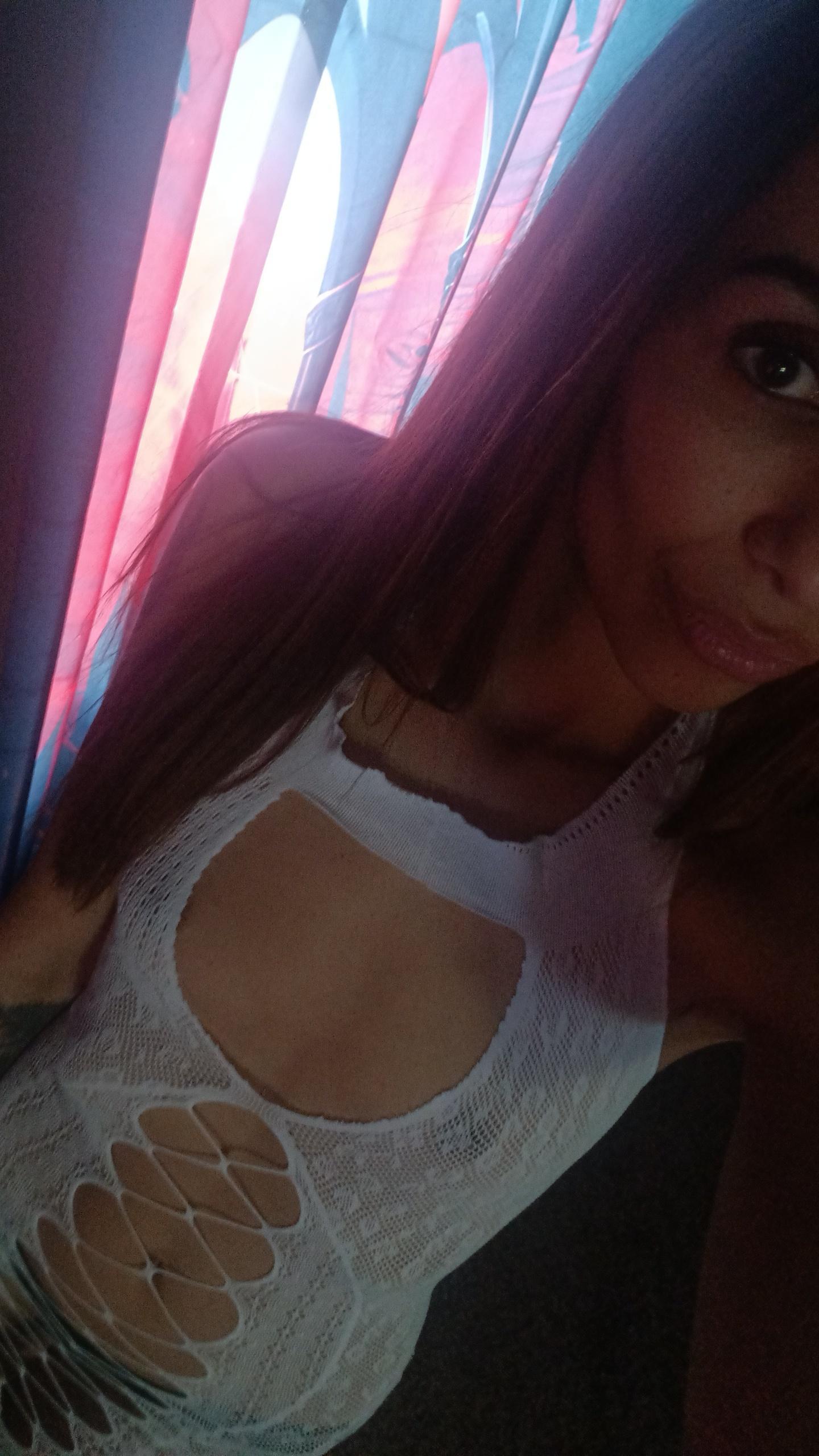 Sexxylexxi3 from United States