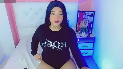 Sofiia_xx from United States