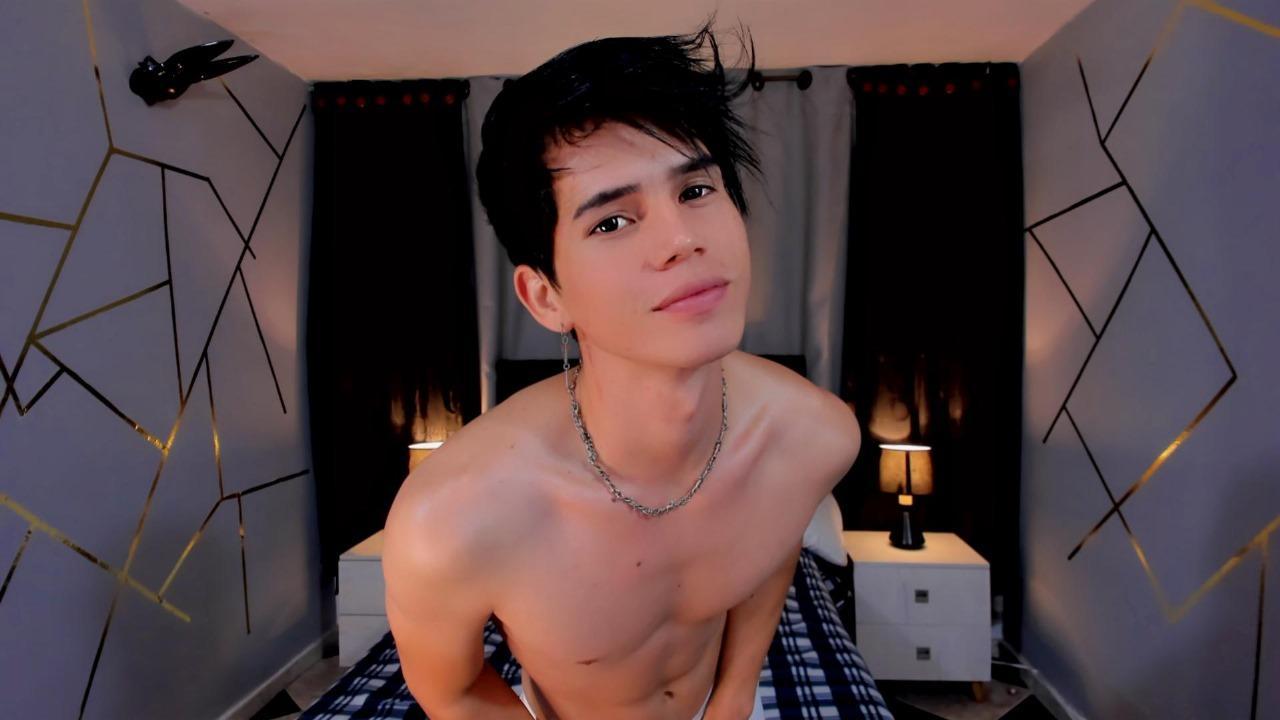 Tayson_Rivers from Colombia