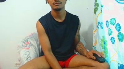 Theniga from Colombia