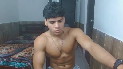 TylerGolt823 from Colombia