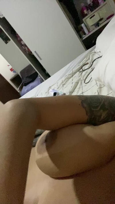 Valen6625 from Brazil