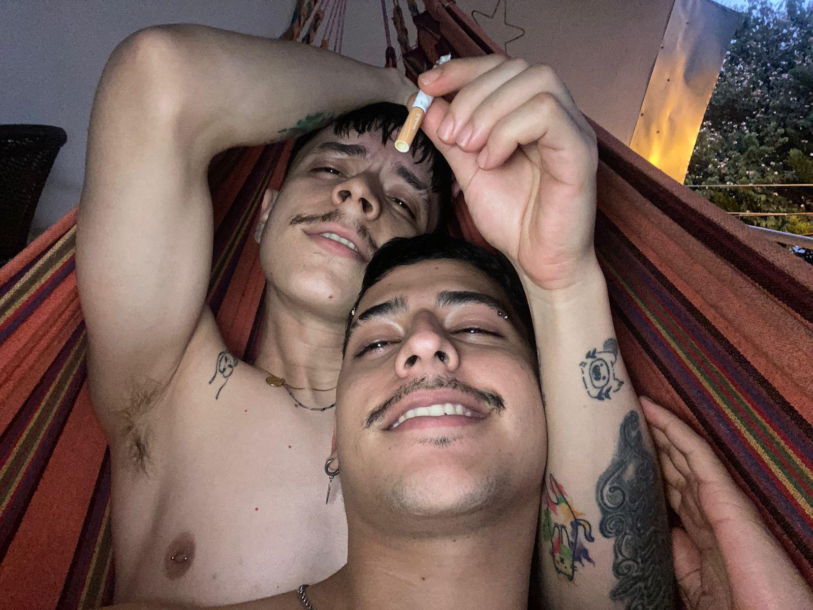 Xxtwohotzxx Profile Image