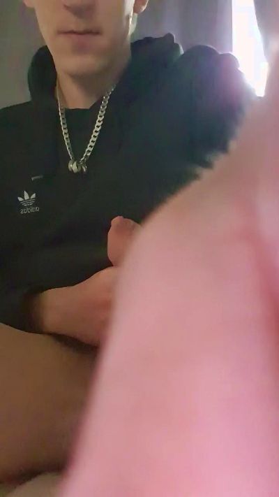 adamross1999 from United Kingdom