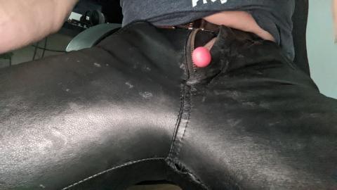 leatherh from Germany