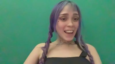 loleta_petite from Argentina