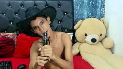 peter_xxxs from Colombia