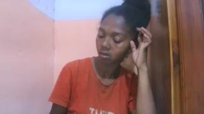 selena072 from Madagascar