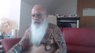 smokewichser from Austria