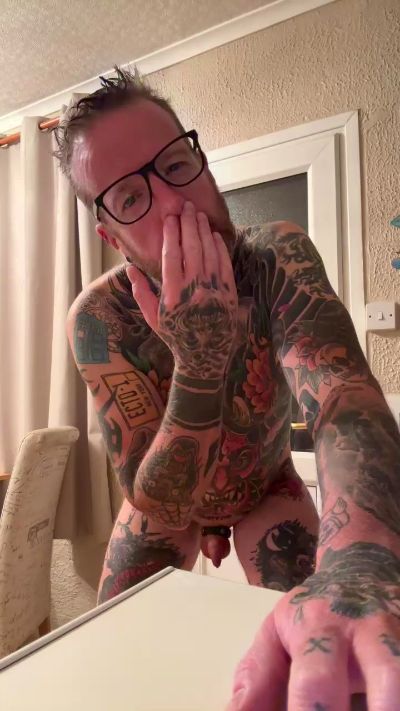 tatzlad from United Kingdom