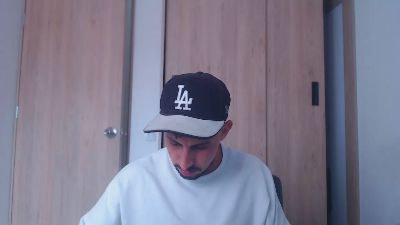 theo_collins from Colombia